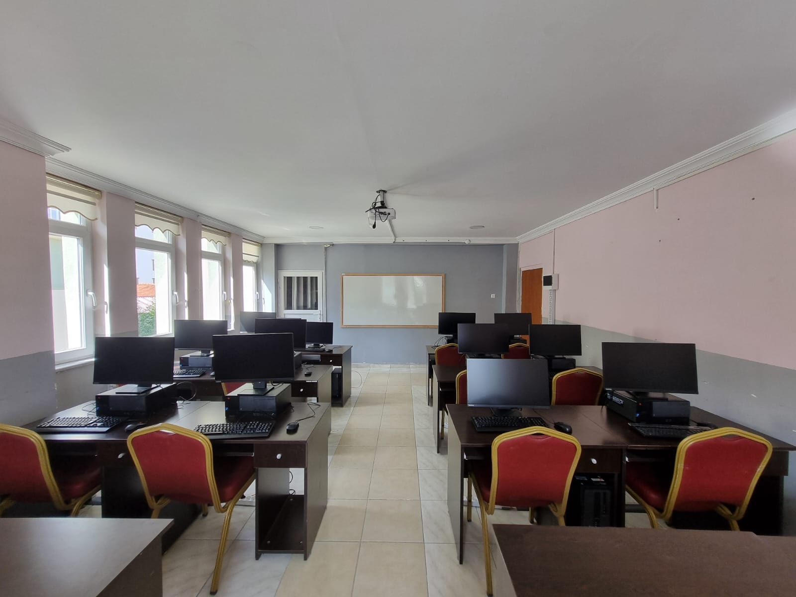 Derslik Resmi