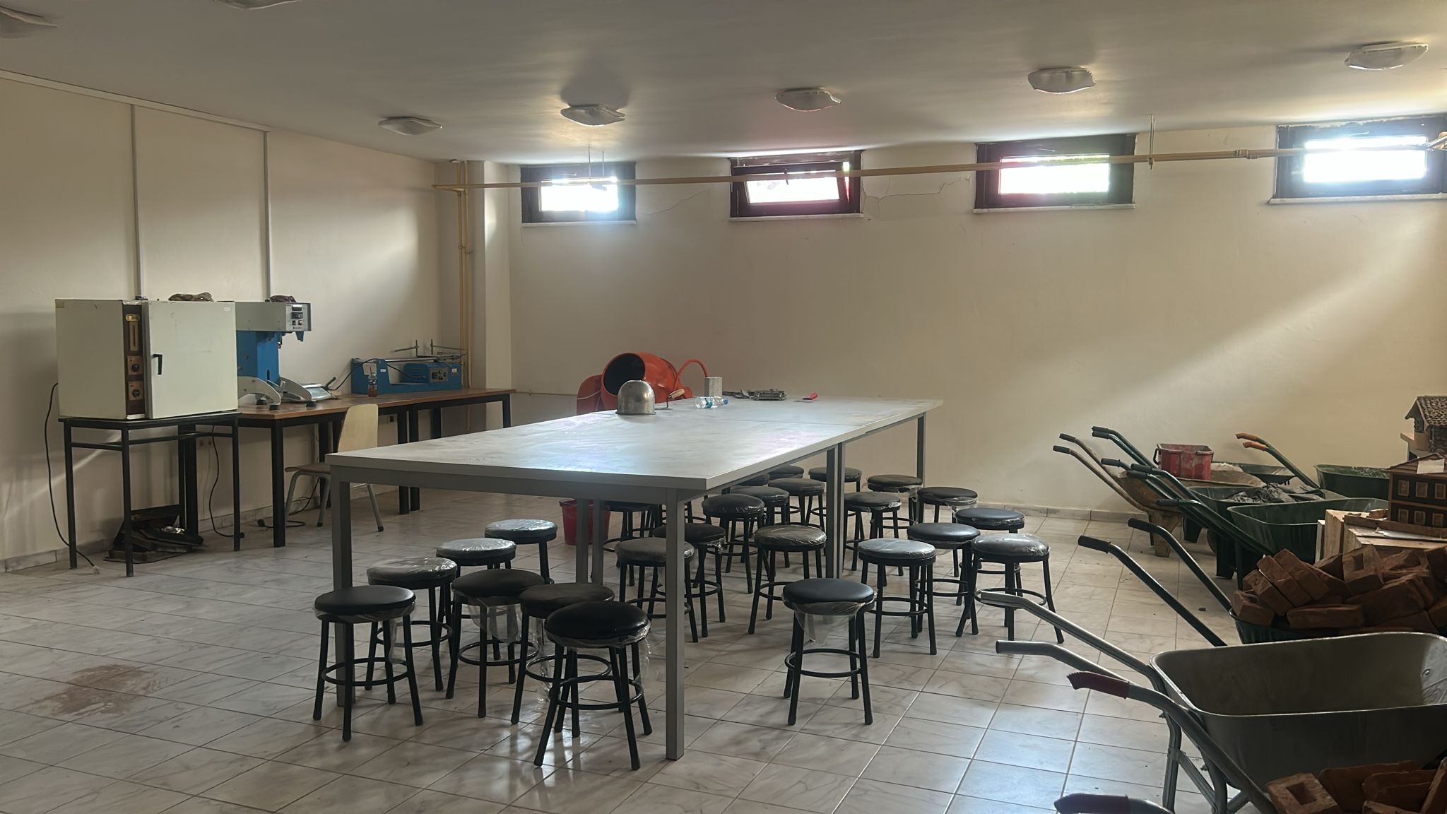 Derslik Resmi